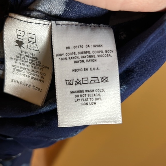 Anthropologie Velvet by Graham & Spencer Blue Cady Jumpsuit Size Medium - Picture 14 of 14